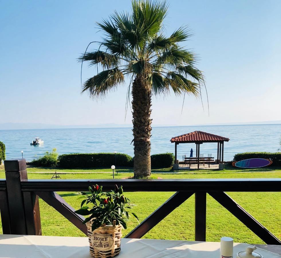 פוליכרונו On The Beach Apartment מראה חיצוני תמונה